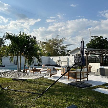 Jungle Cottage With Luxury Pool, Hot Tub And More! Lake Worth Beach Exterior foto