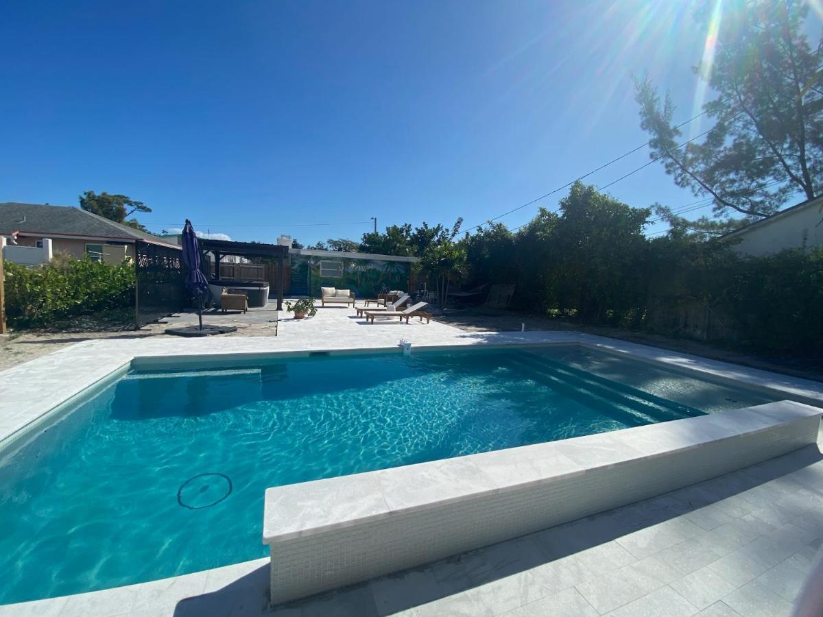 Jungle Cottage With Luxury Pool, Hot Tub And More! Lake Worth Beach Exterior foto